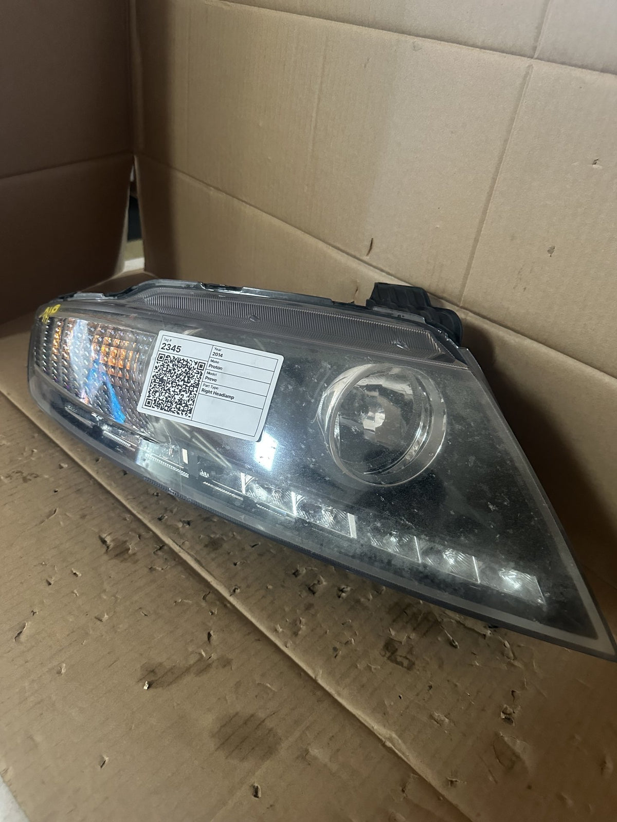 Right Headlight, 2014, Proton, Preve, CR