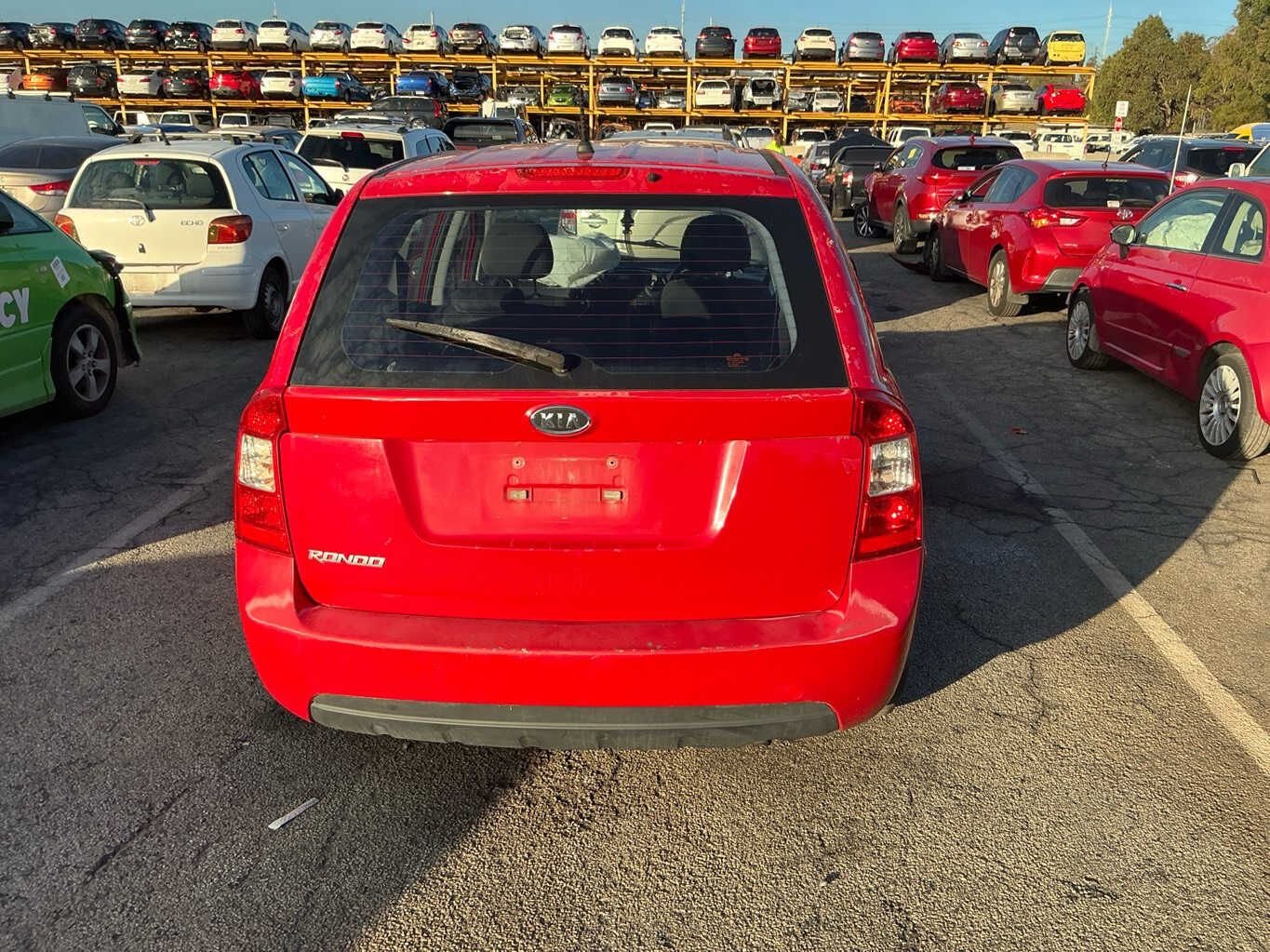 2010 Kia Rondo  III UNStation Wagon 
Kia
Rondo