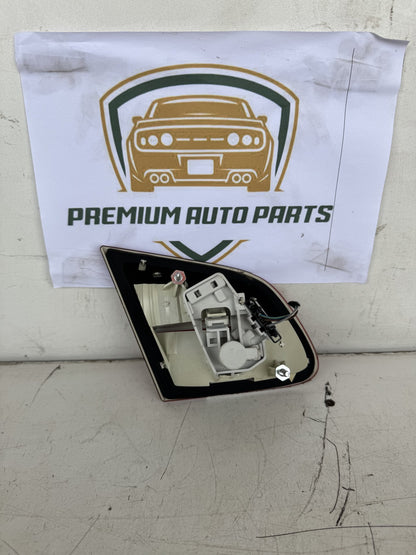 2009 Skoda Superb Sedan Right Bootlid Light
