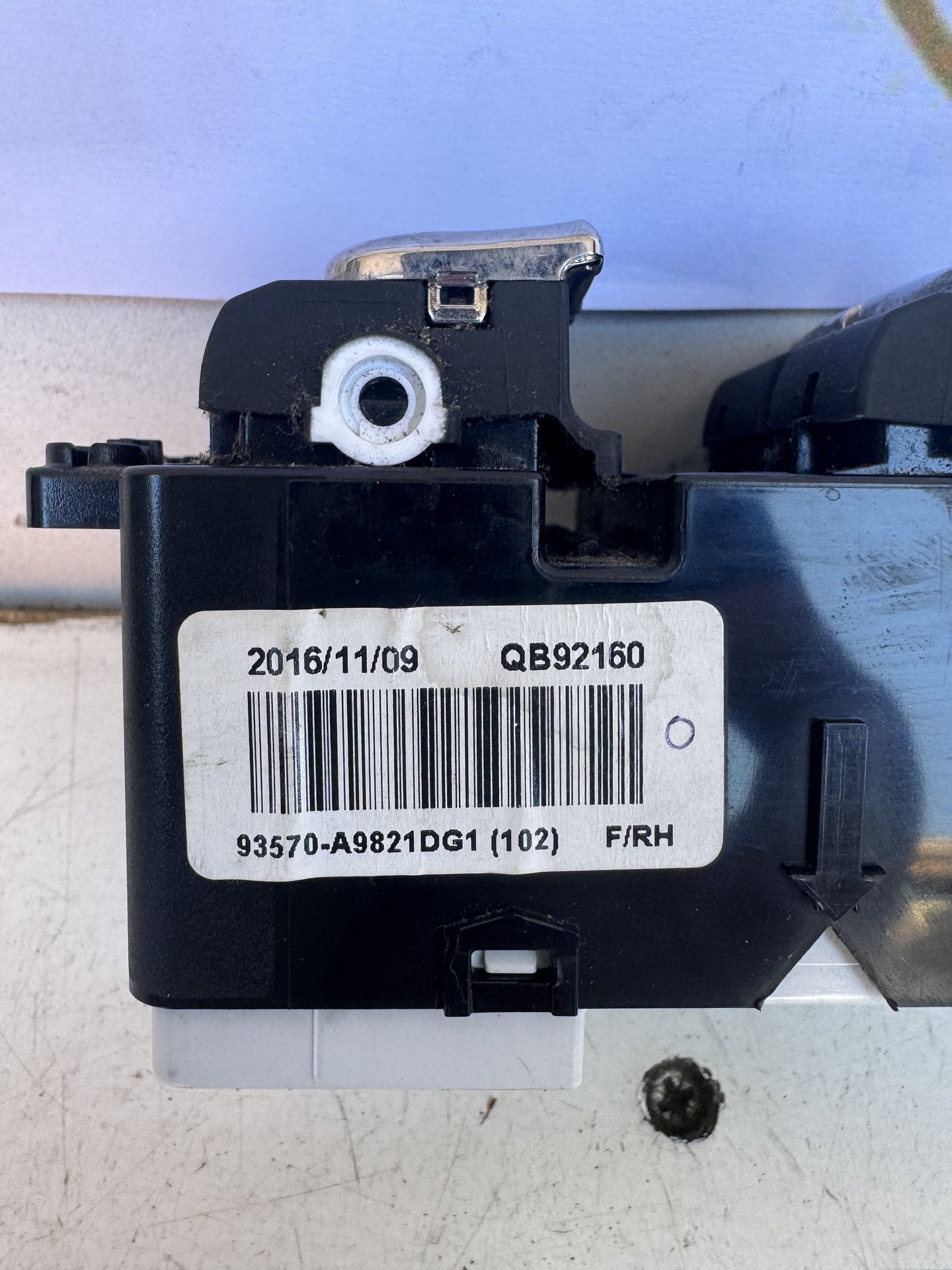 2017  YP Master Power Window Switch