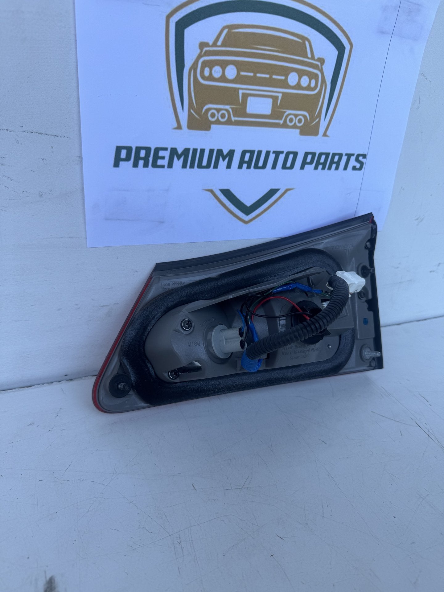 2010  E20 Left Boot Light