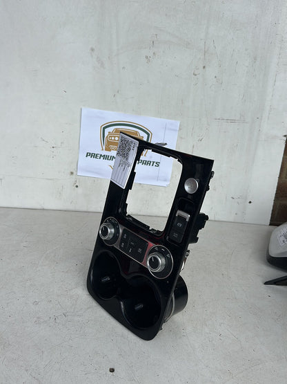 2016 Volkswagen Touareg Station Wagon Cup Holder