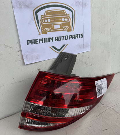 2008 Toyota Tarago Station Wagon Right Taillight