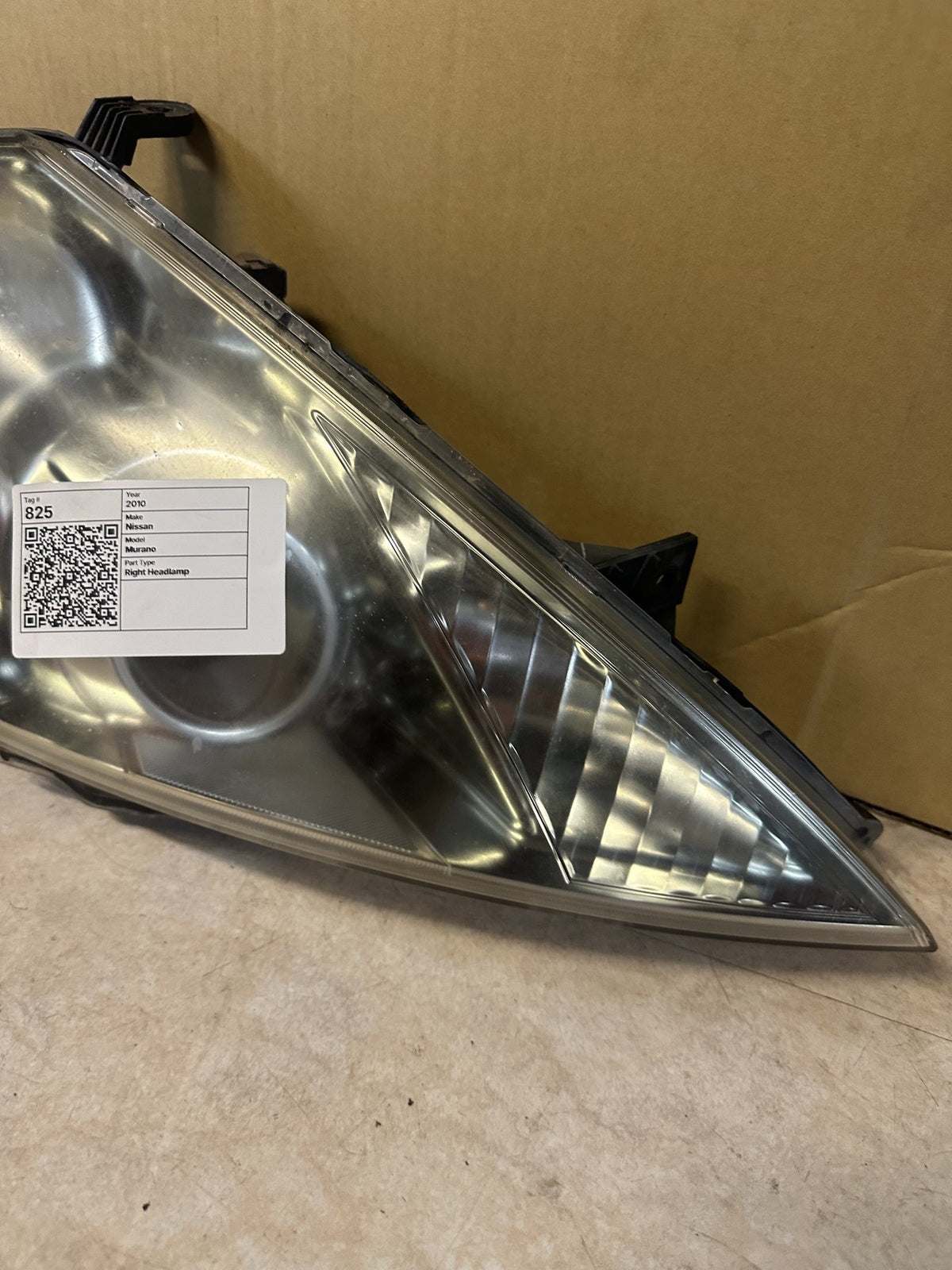 2010 Nissan Murano - Right Headlight