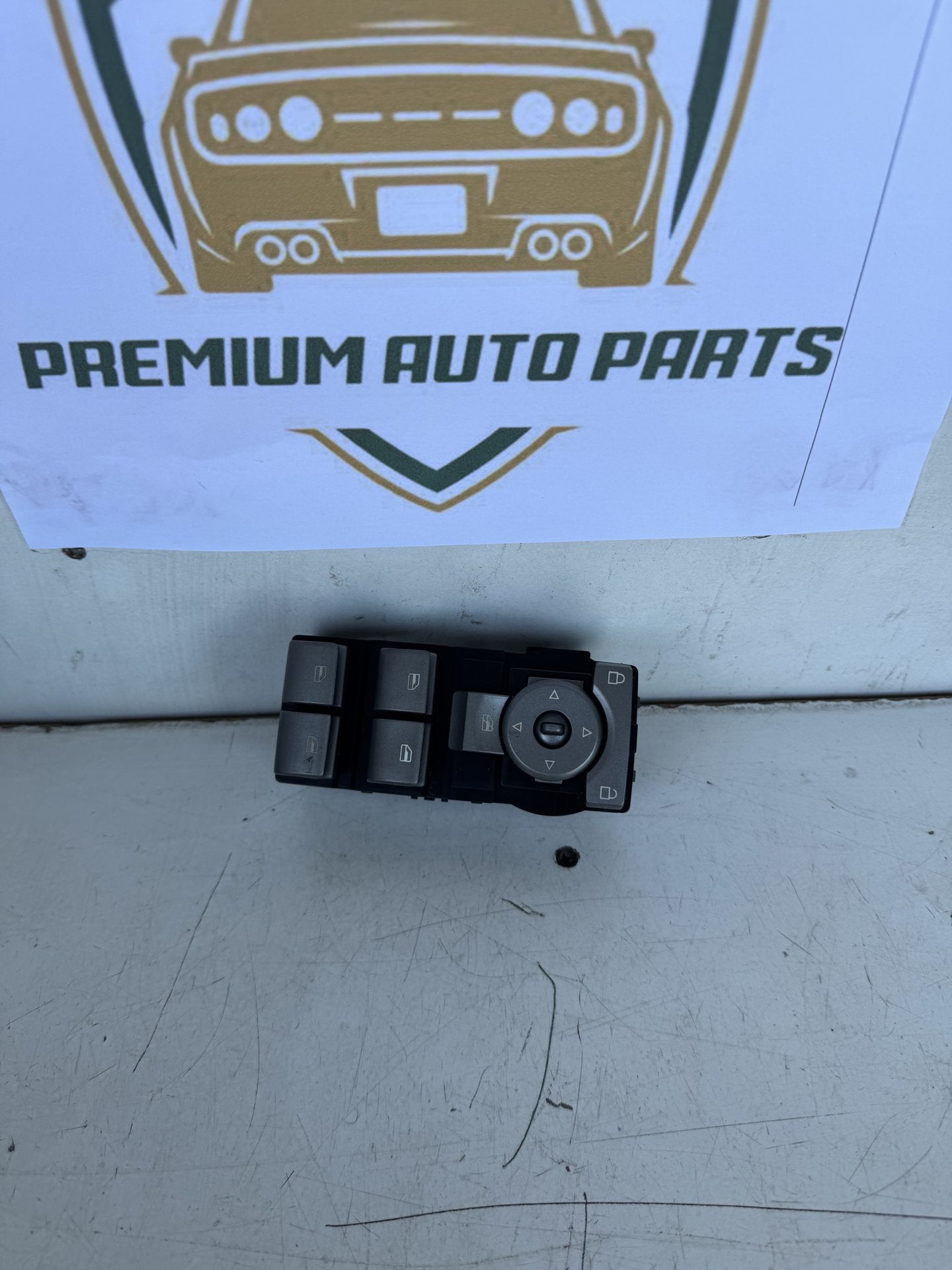 2002 Holden Statesman WH Sedan Master Power Window Switch