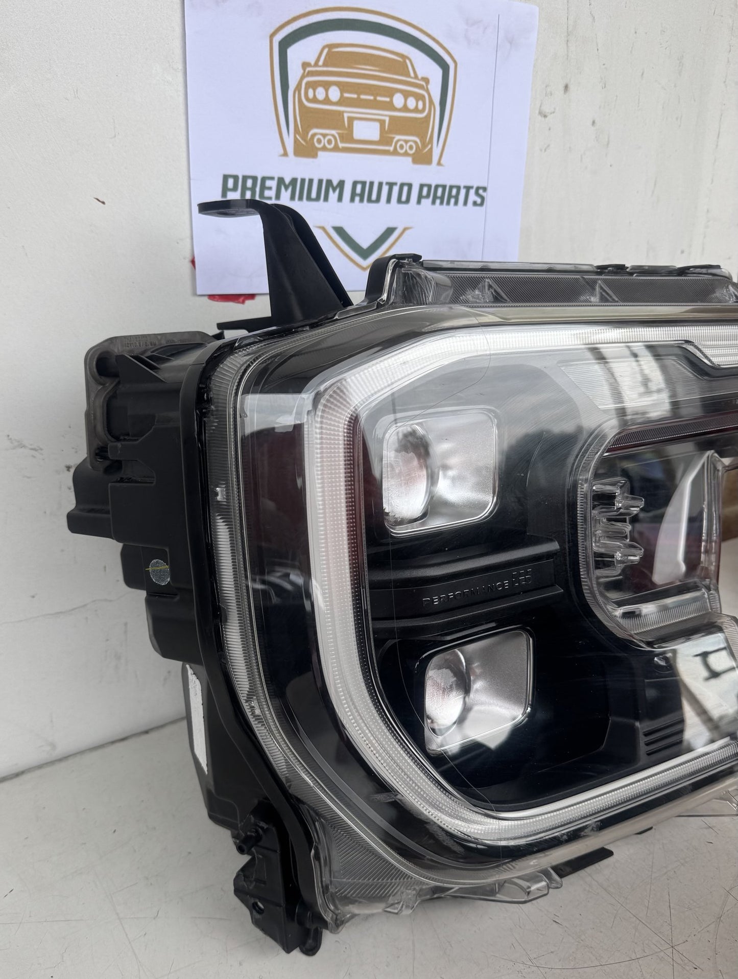 2023 Ford Ranger Pickup Right Headlight N1WB-13E016-BH