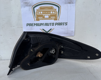 2003   Left Taillight