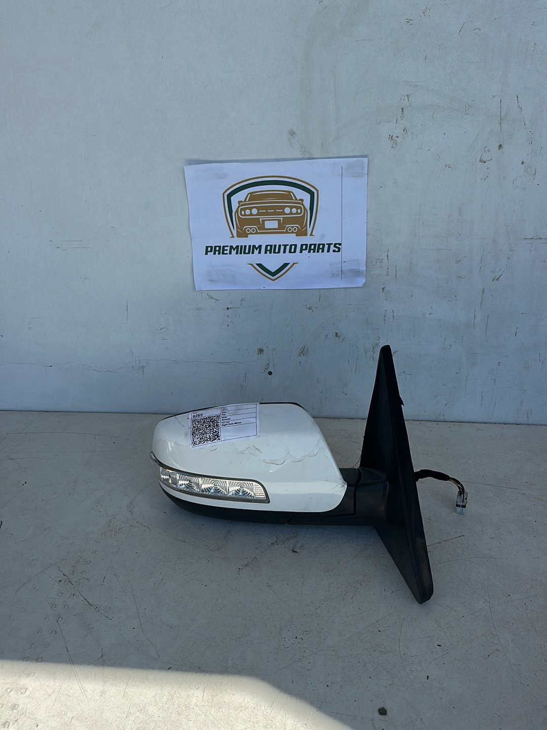 2013 Kia Sorento XM Station Wagon Right Door Mirror