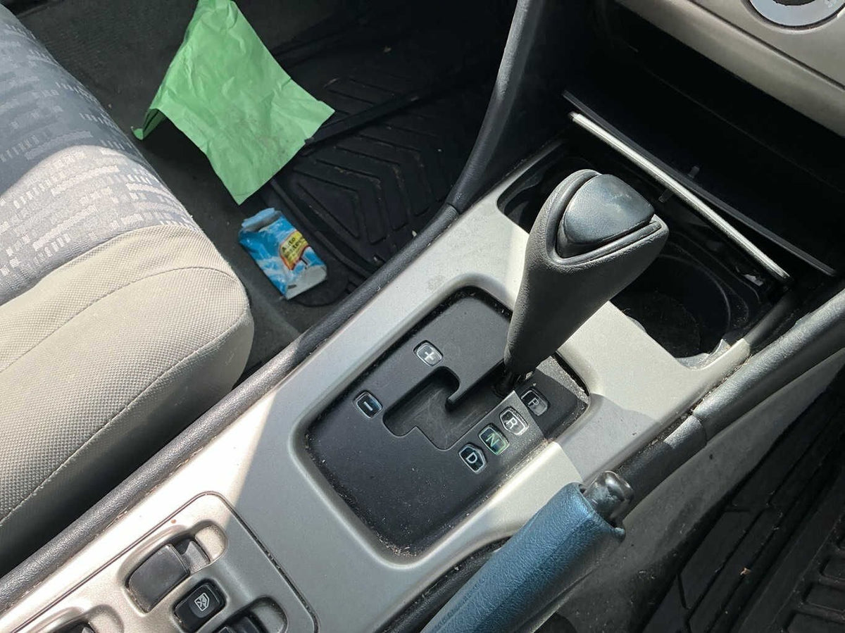 2004 Mitsubishi Magna ES TL