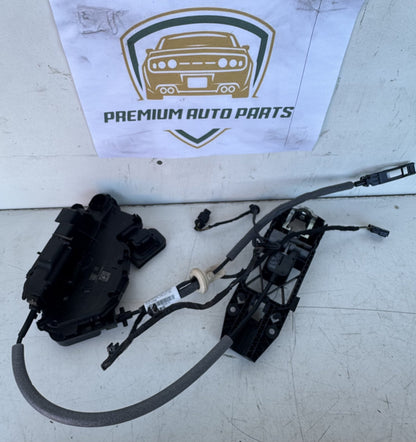 2019 Volkswagen Golf Station Wagon Right Front Door Lock Actuator