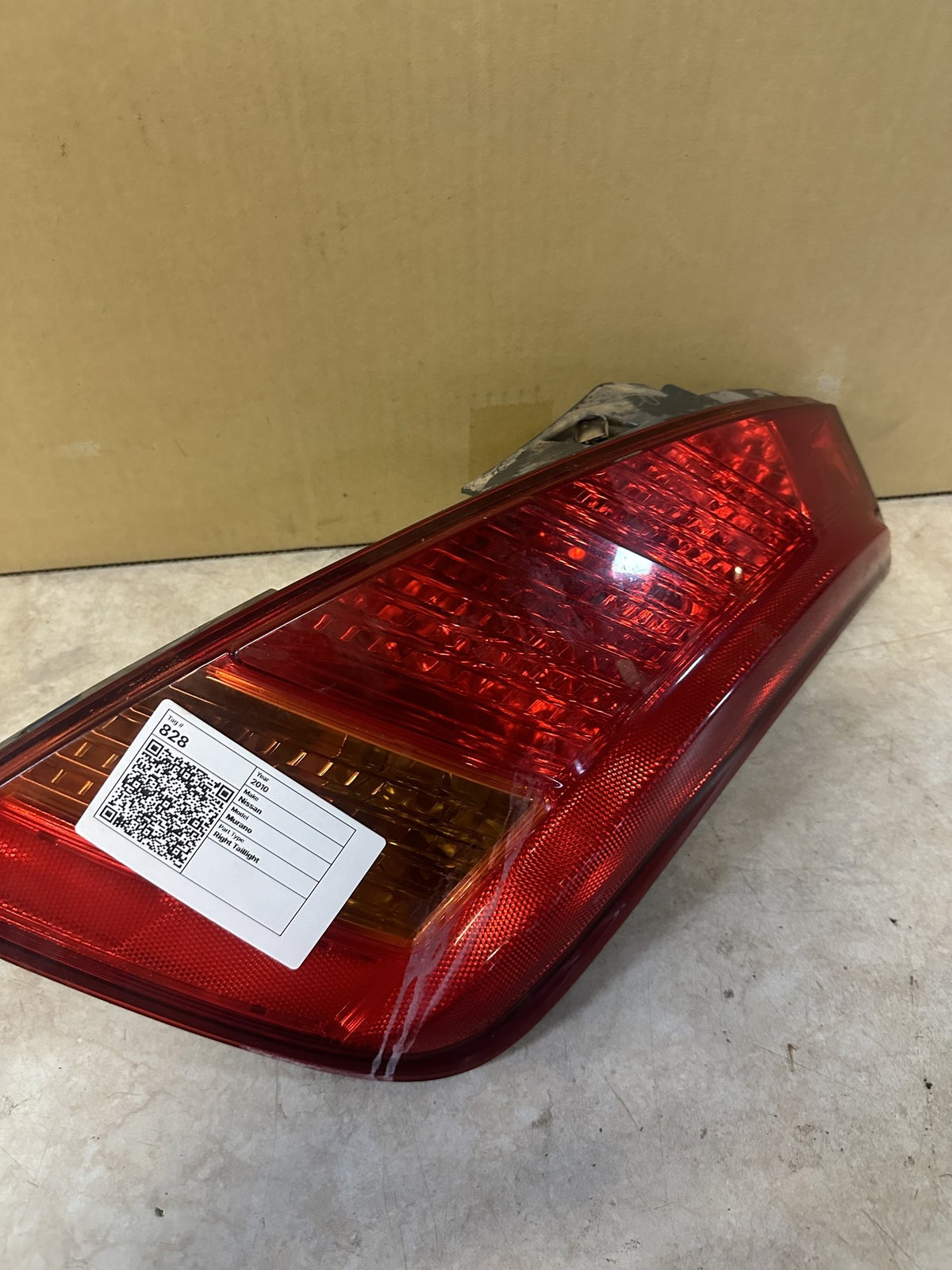 2010 Nissan Murano - Right Taillight