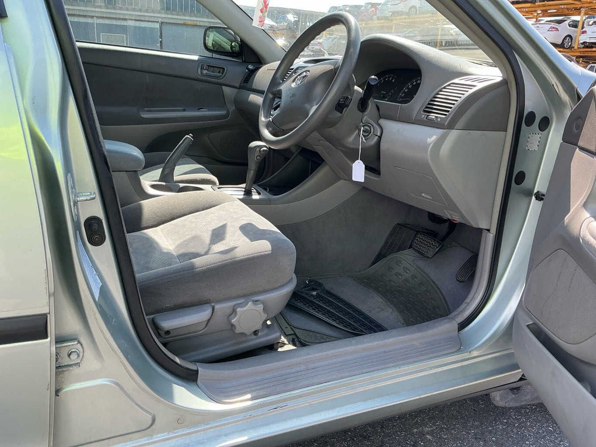 2004 Toyota Camry Altise XV30