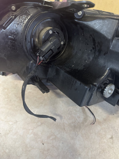 2007 Mazda CX-7 - Right Headlight