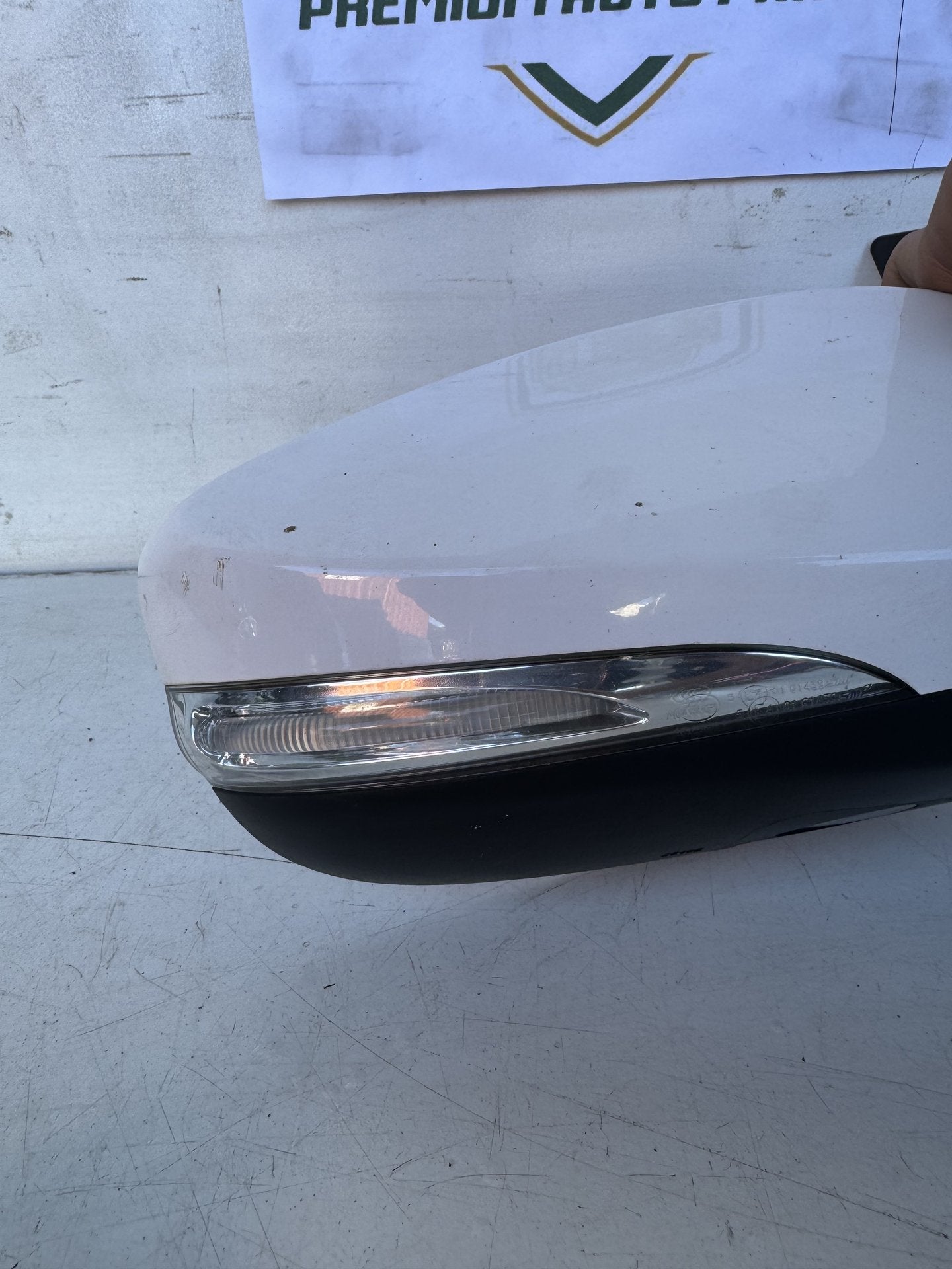 2014  GD Right Door Mirror
