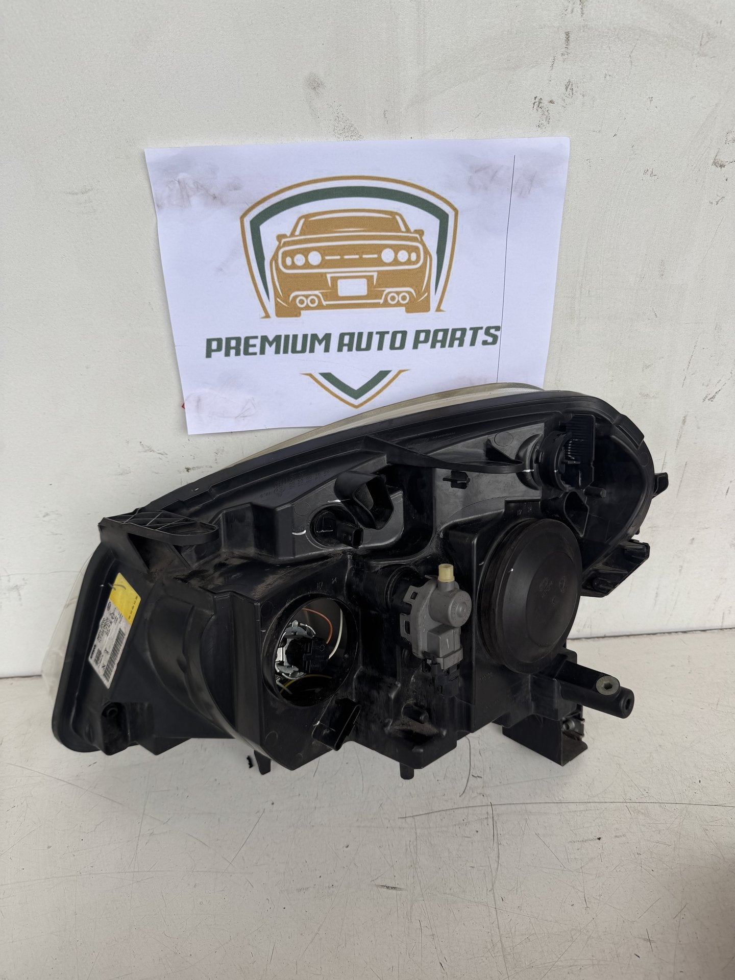 2009 Nissan Dualis Station Wagon Right Headlight