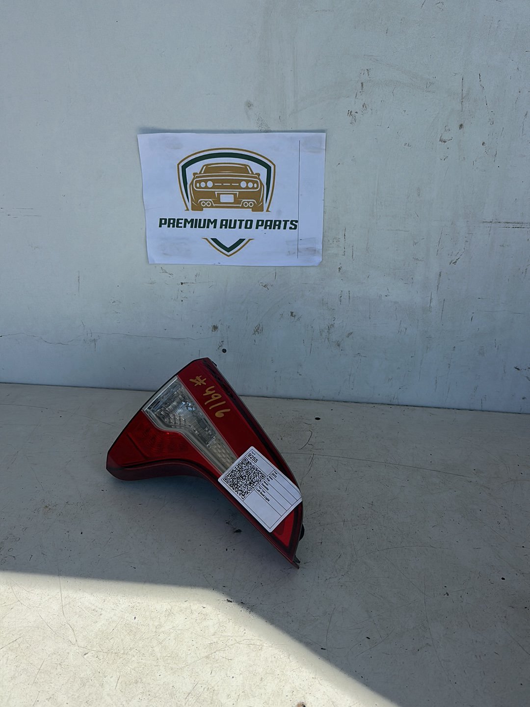 2013 Kia Sorento XM Station Wagon Left Boot Light