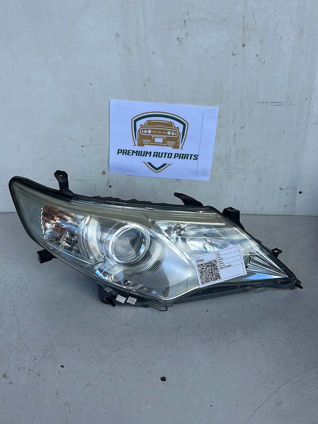 2013 Toyota Camry XV50 Sedan Right Headlight