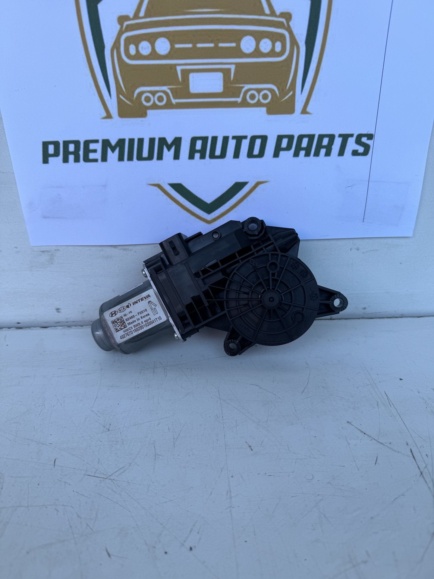 2018  AD RIGHT FRONT WINDOW MOTOR