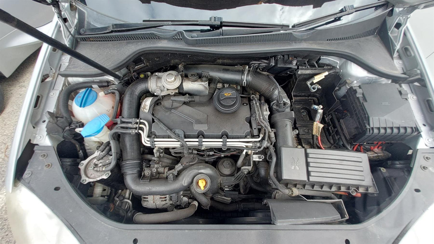 2005 Volkswagen Golf  Hatchback 
Volkswagen
Golf