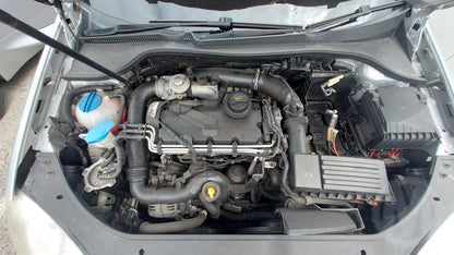 2005 Volkswagen Golf  Hatchback 
Volkswagen
Golf