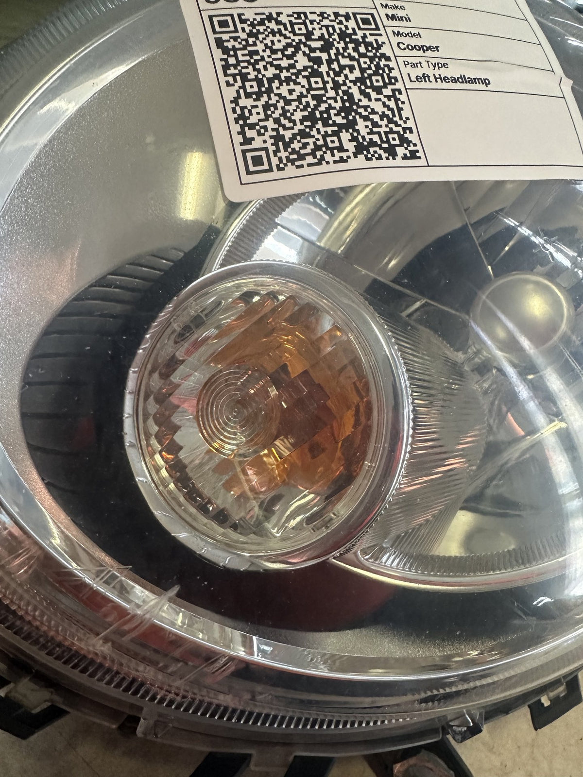 2011-2015 MINI Cooper R59 Convertible Left Headlight 16081804