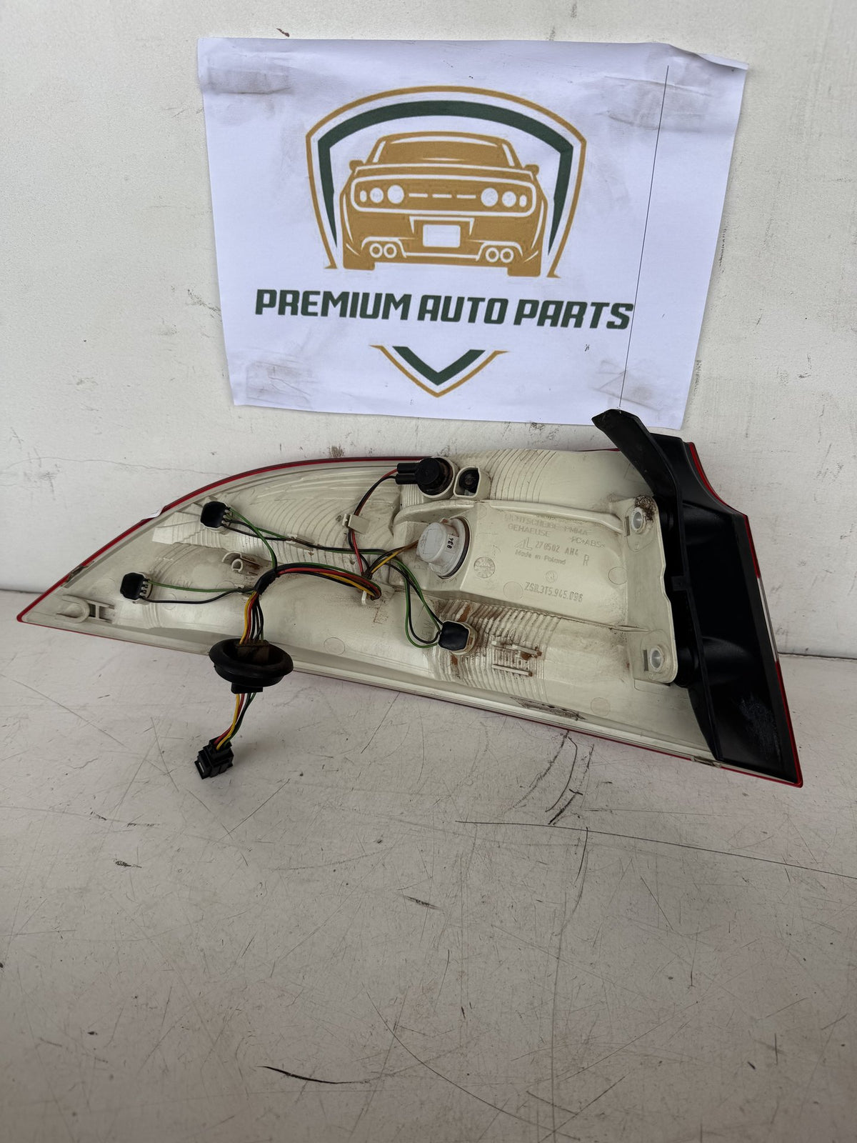 2009 Skoda Superb Sedan Right Taillight