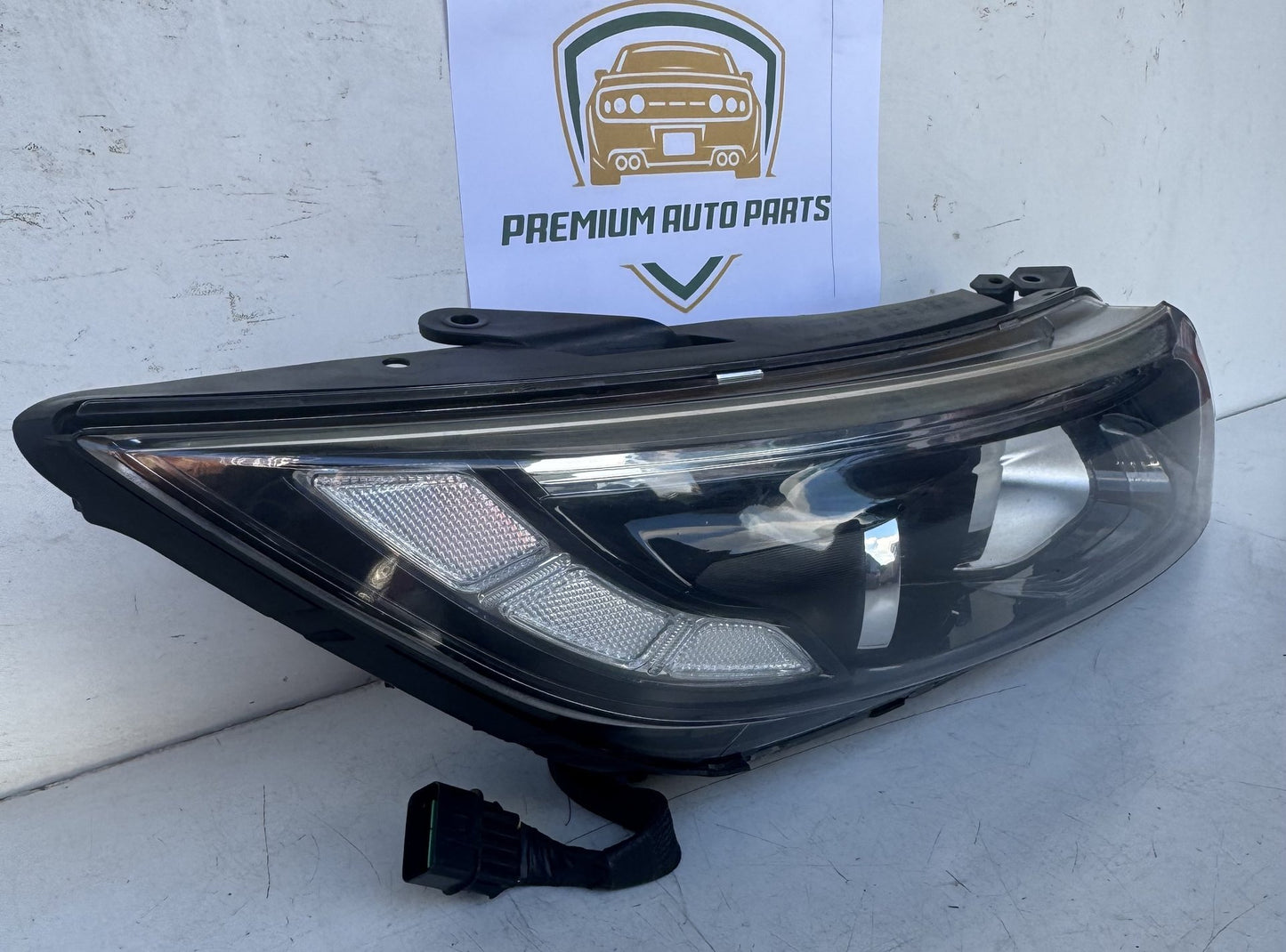 2015  TF Right Headlight
