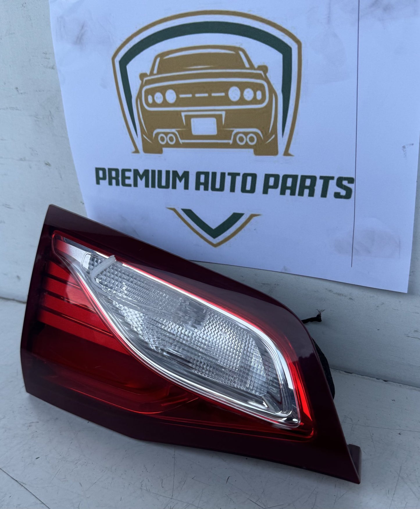 2019  EQ Left Boot Light