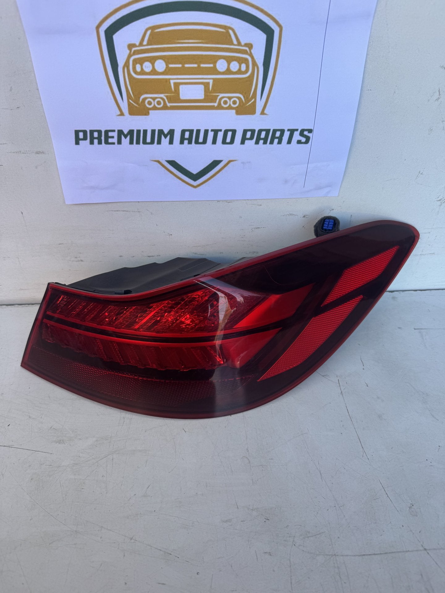 2020   Right Taillight