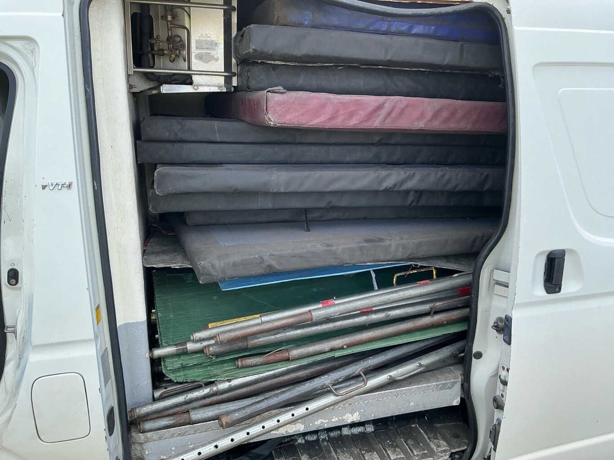 2006 Toyota Hiace H200