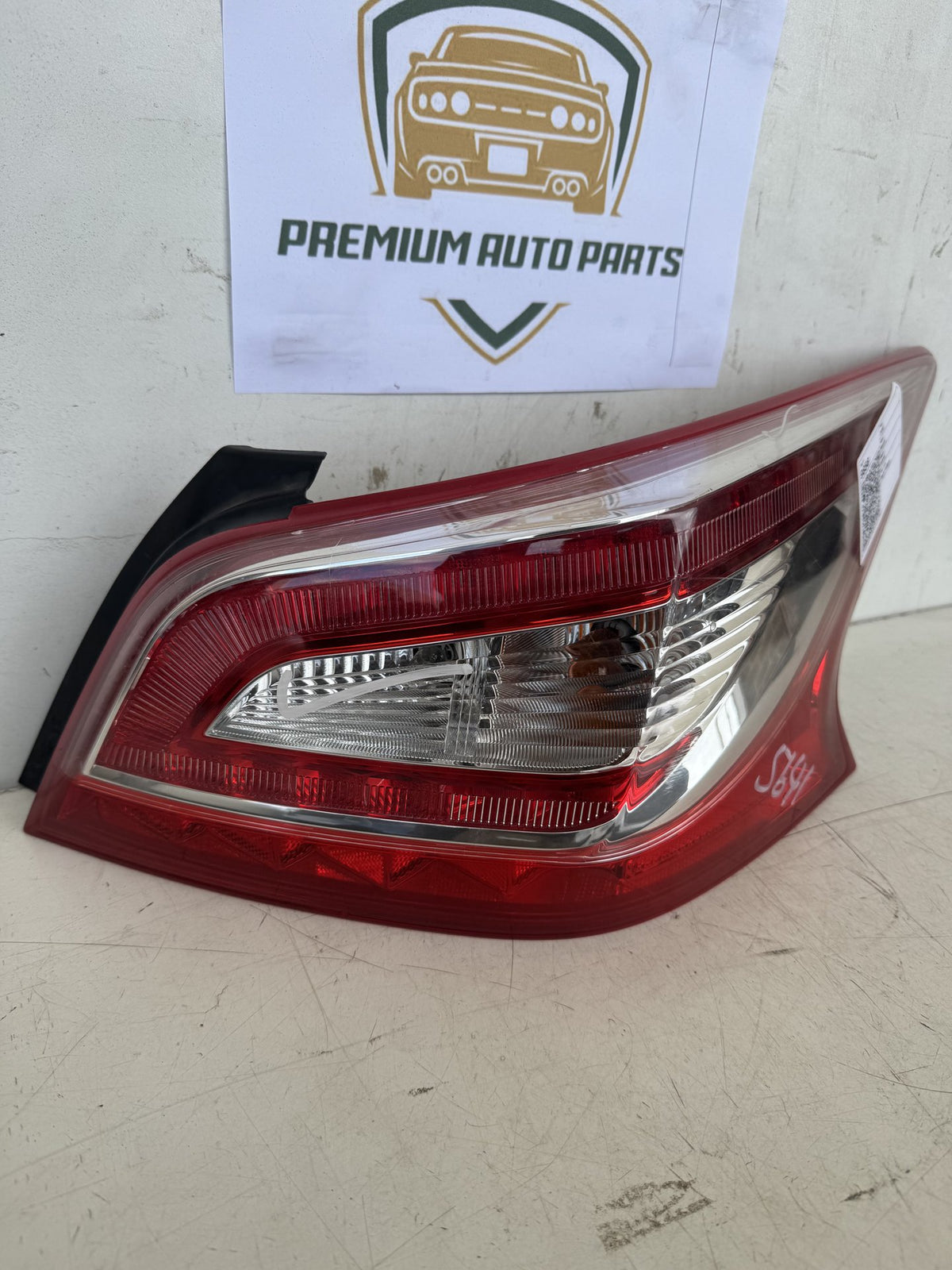 2014 Nissan Altima Right Taillight