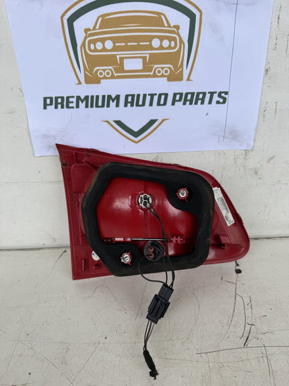 2015 Volkswagen Touareg MK2 - 7P Station Wagon Right Boot Light