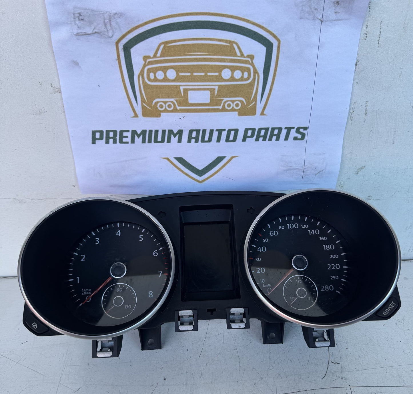 2010 Volkswagen Golf MK6- 5K Station Wagon Instrument Cluster