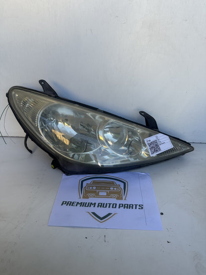 2005 Toyota Tarago R30 Station Wagon Right Headlight KOITO 28-163
