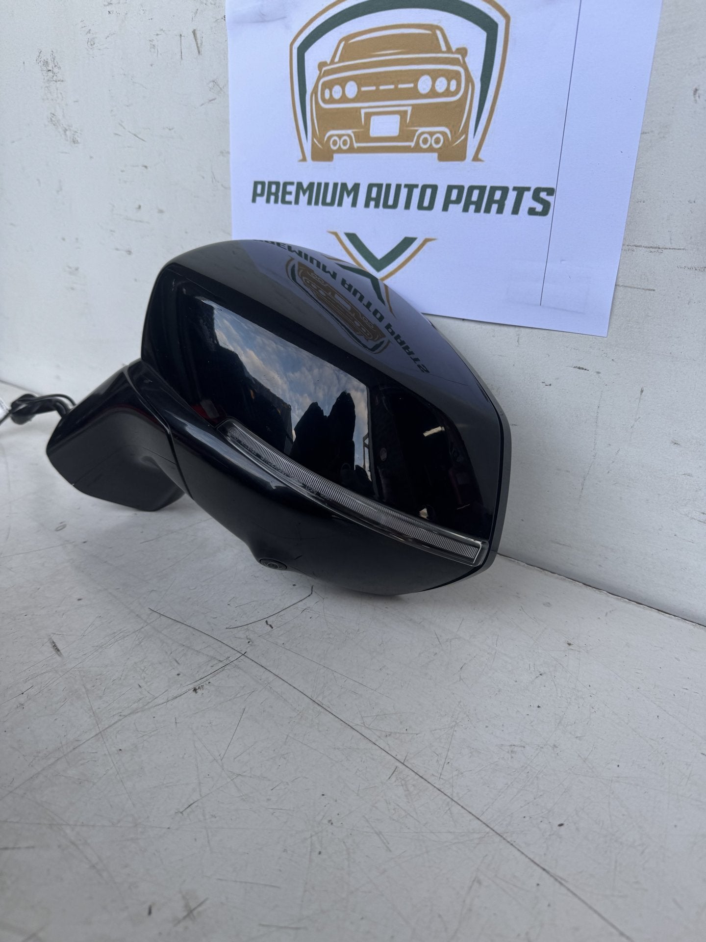 2022   Left Door Mirror