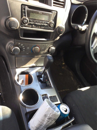 2012 Toyota Kluger U40