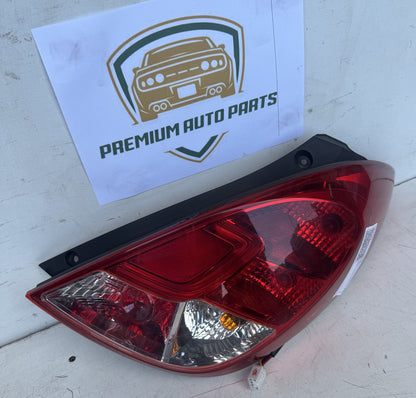 2014   Right Taillight