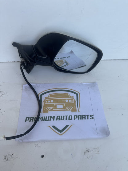 2007 Toyota Corolla Hatchback Right Door Mirror 022310