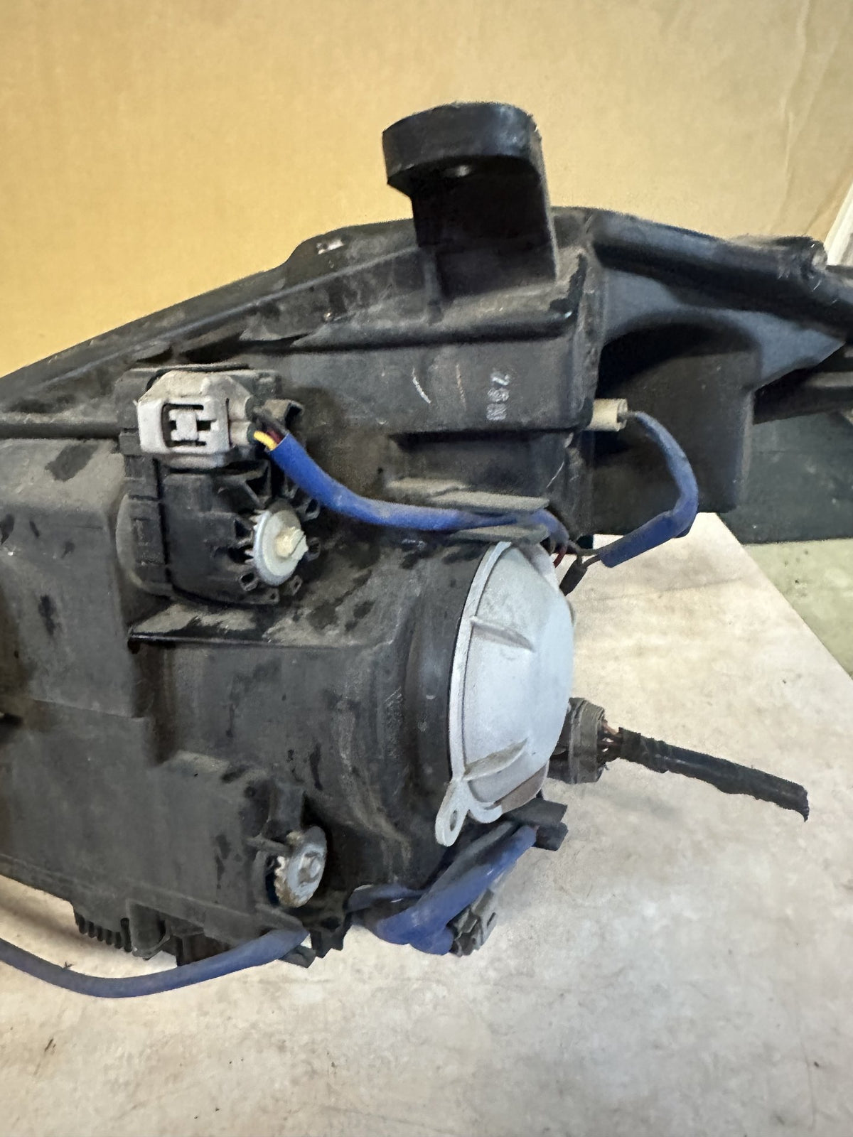2010 Nissan Murano - Right Headlight