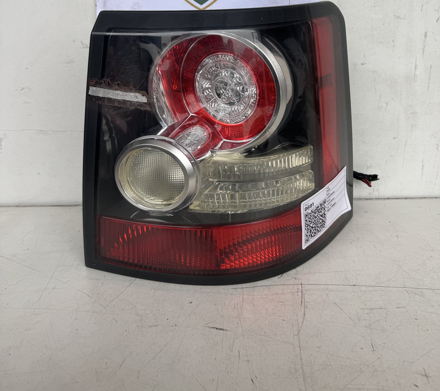 2011 Land Rover Land Rover Station Wagon Right Taillight