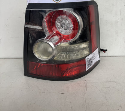 2011 Land Rover Land Rover Station Wagon Right Taillight