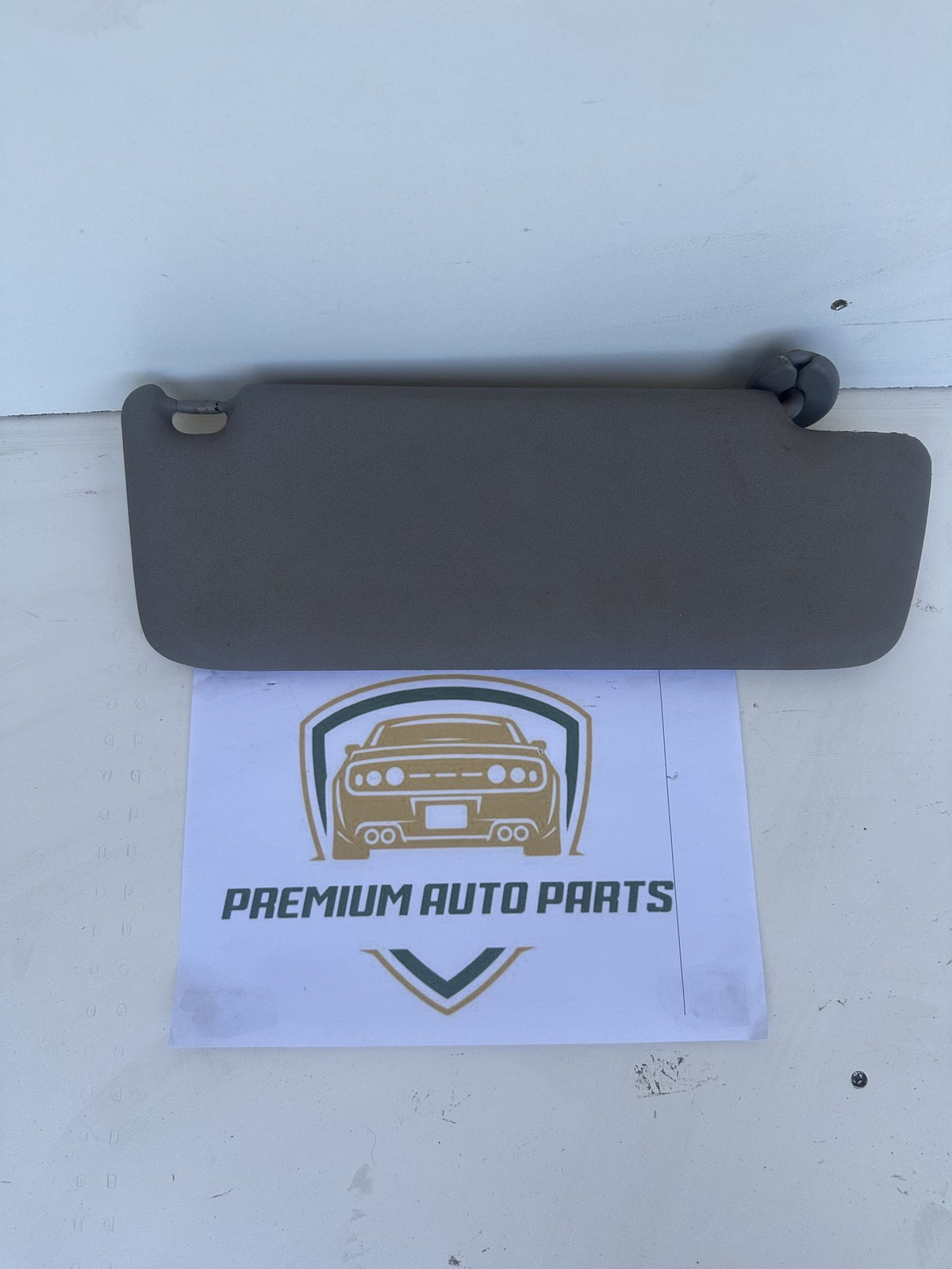 2006-2009 Toyota Land Cruiser J120 SUV Left Sun Visor
