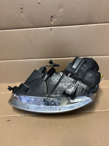 2005 Volkswagen Golf - Right Headlight
