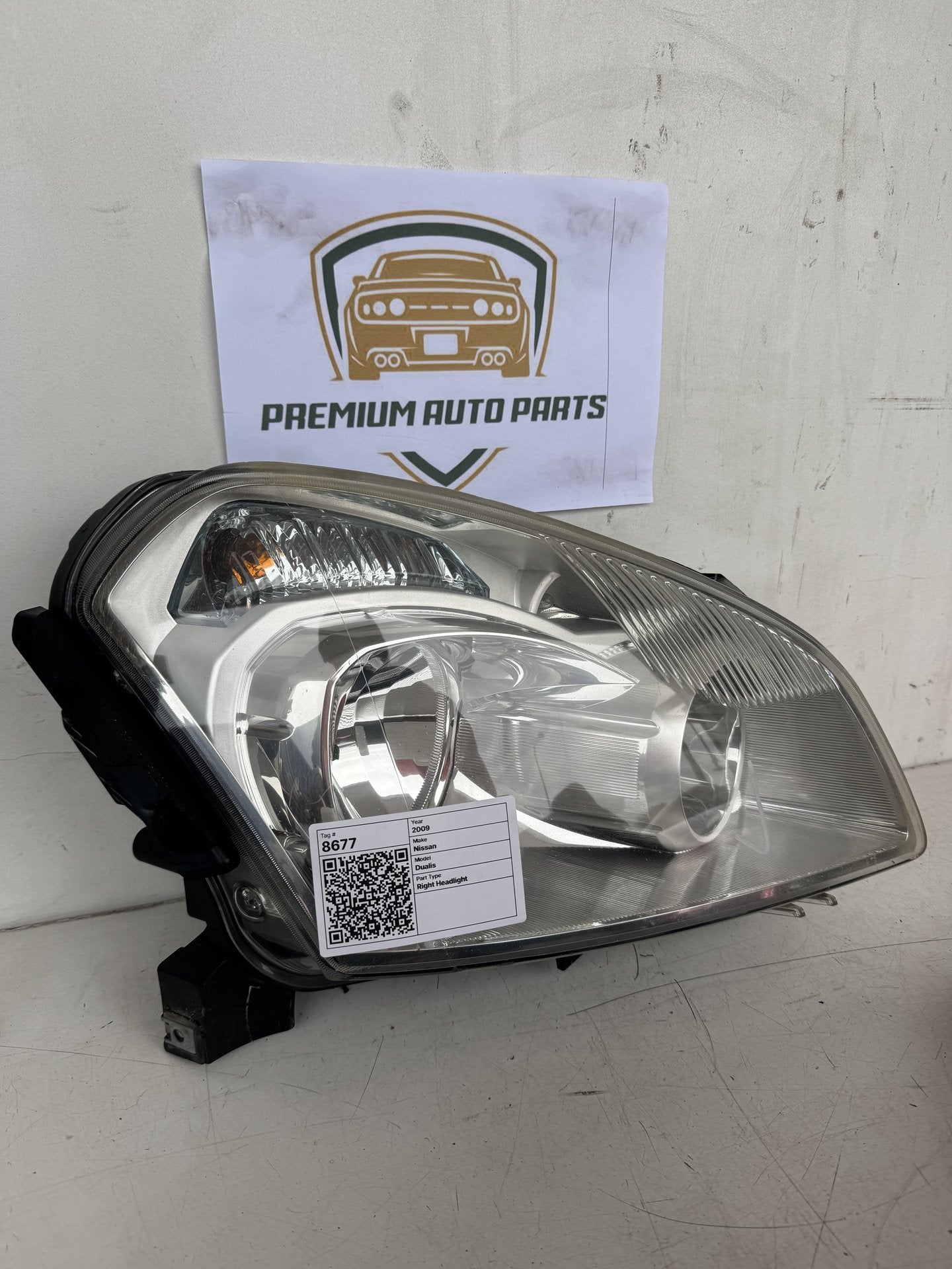 2009 Nissan Dualis Station Wagon Right Headlight