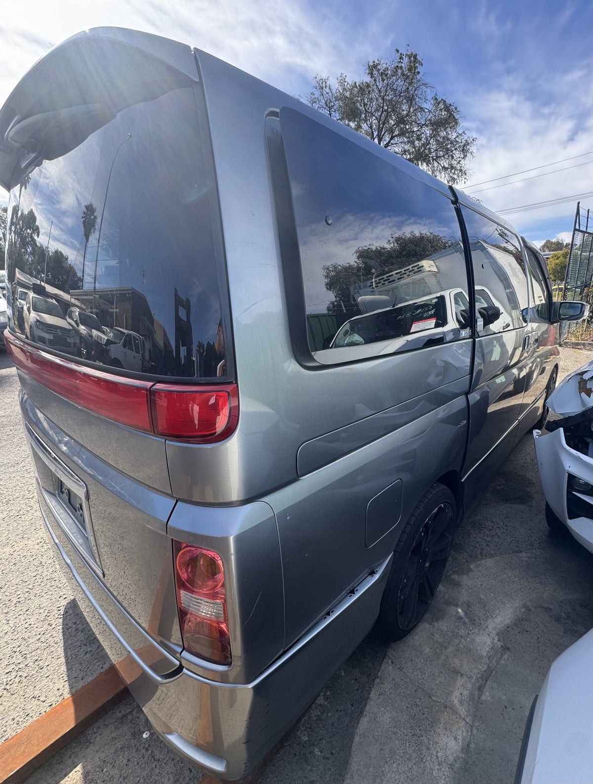 2006 Nissan Elgrand