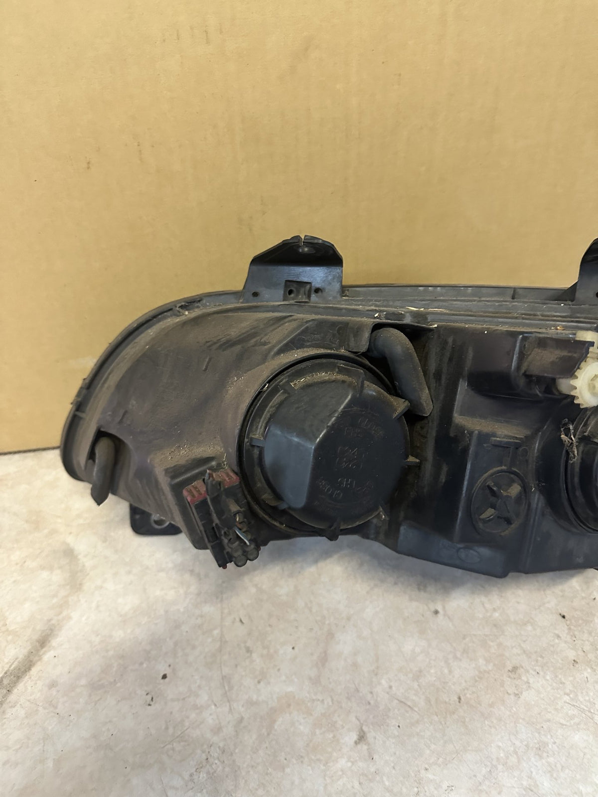 2010 Holden Commodore Commodore Right Headlight