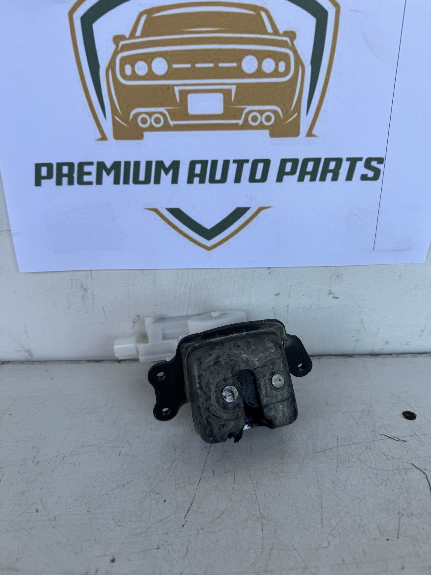 2017 Toyota RAV4 Station Wagon Tailgate Lock Actuator