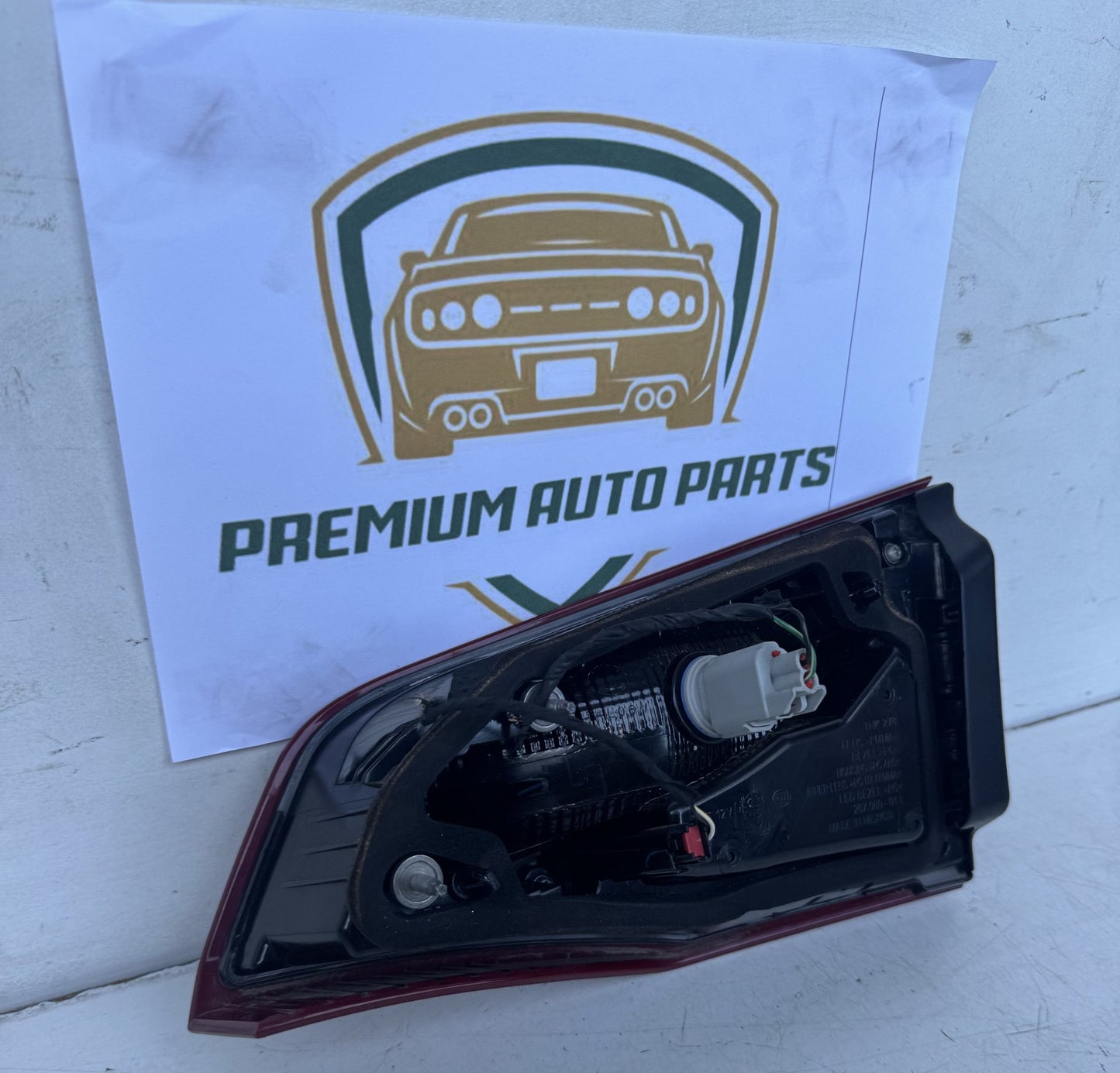 2019  EQ Left Boot Light