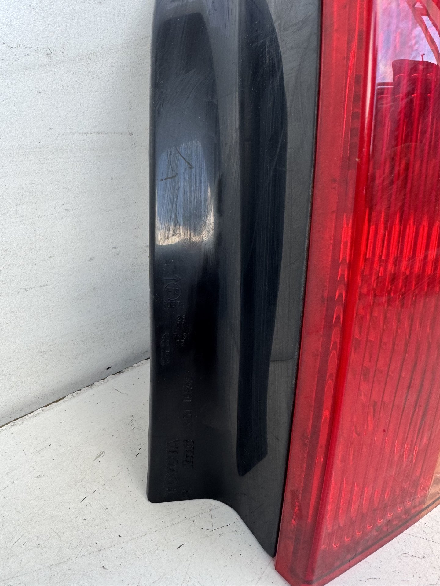 2004  E120 Right Taillight