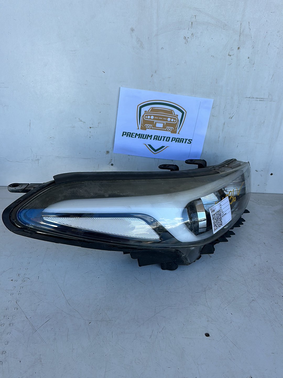 2016 Kia Cerato YD Hatchback Right Headlight